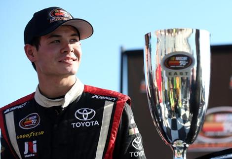 NASCAR Superstar Kyle Larson Returns To The Cottage Grove Speedway To Race Against The Outlaws
